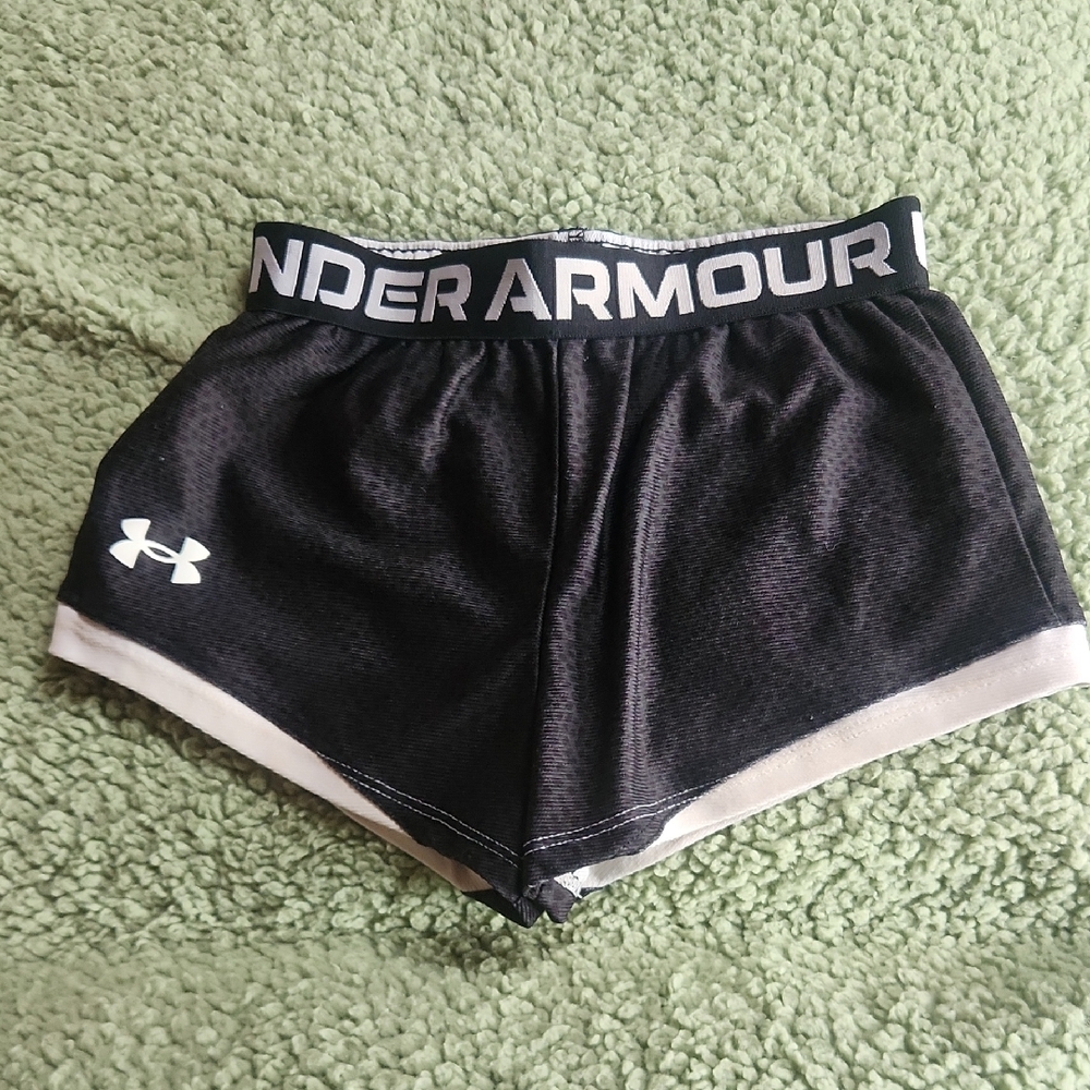 Under Armour Women's Black and White Athletic Shorts